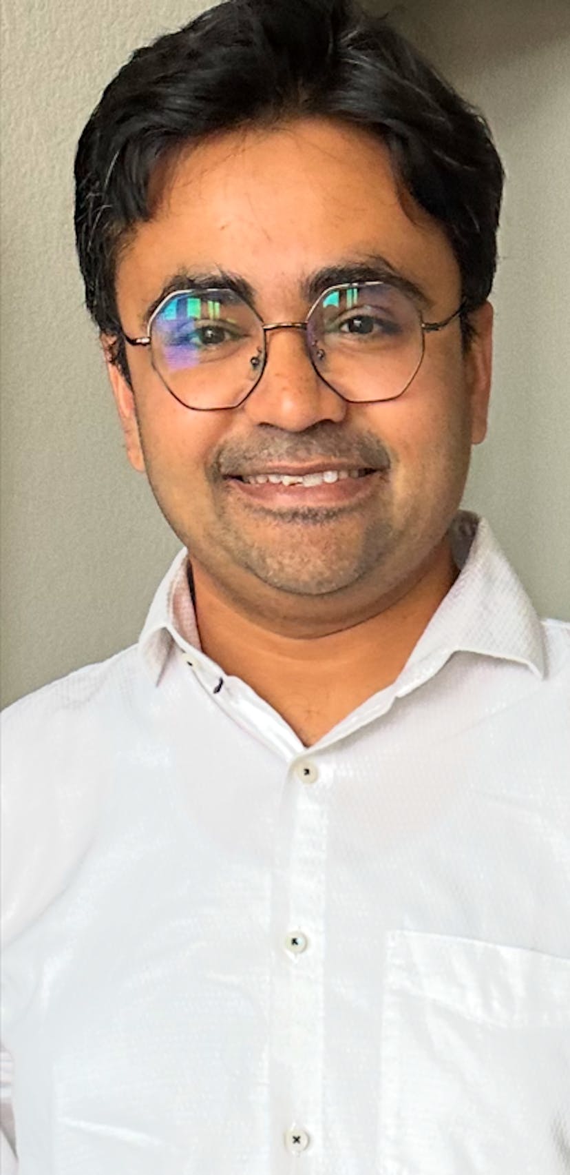 featured image - د Enterprise Cloud Migration: Divyesh Pradeep Shah د بریالیتوب تاریخ