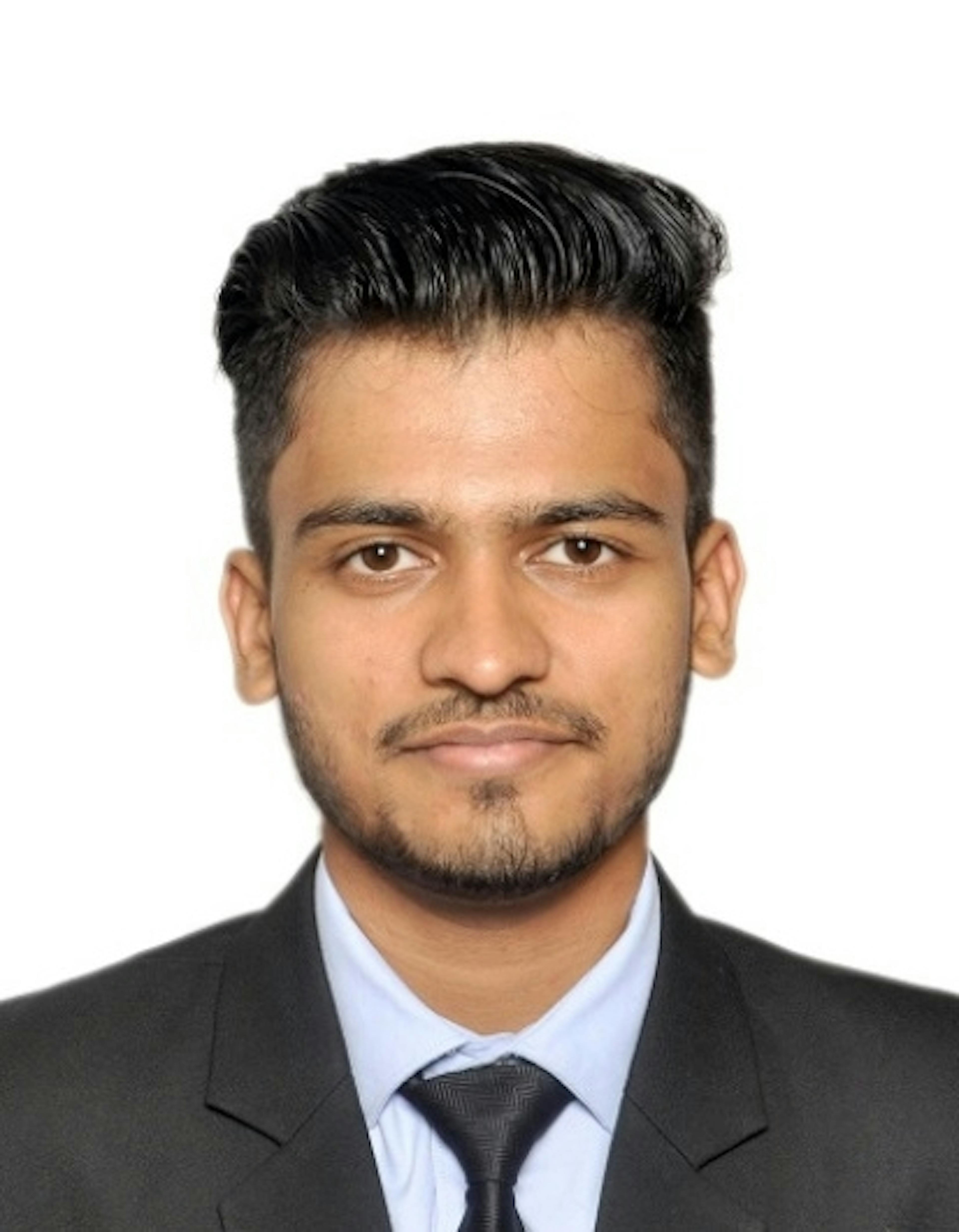 Building India's Largest Pharma Platform: The DigiHealth Story Of Roshan Tathed