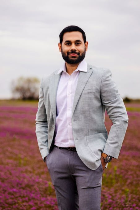 featured image - Od Frontend Finesse k Backend Brilliance: A Journey in Full-Stack