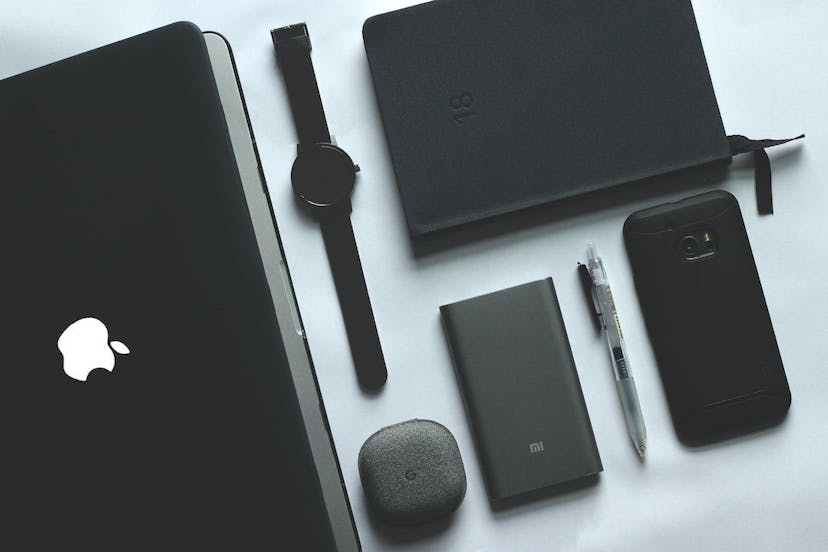 /the-age-of-smart-tech-and-dumb-people feature image