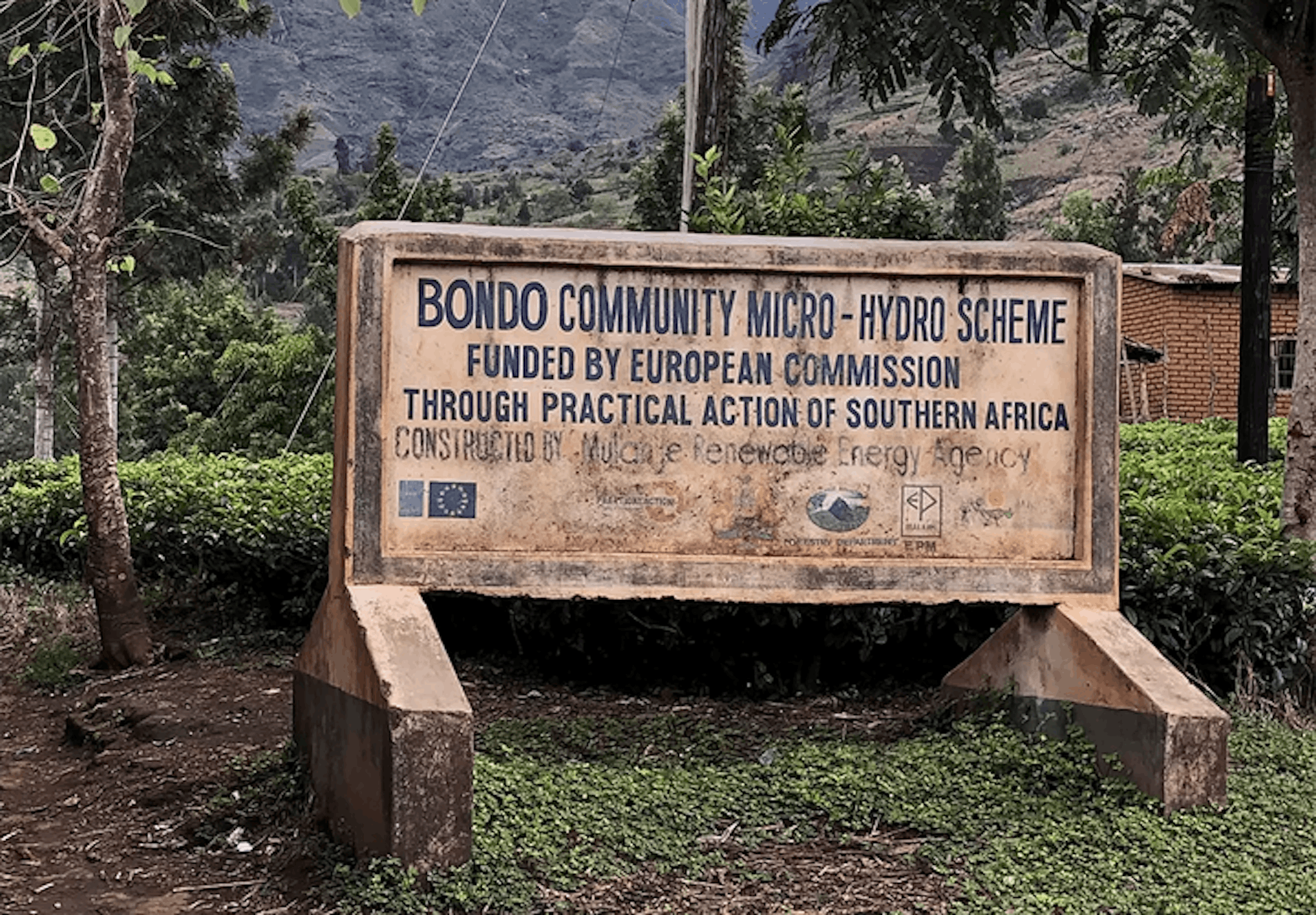 A display of Bondo’s micro-hydro scheme. Source: MECS