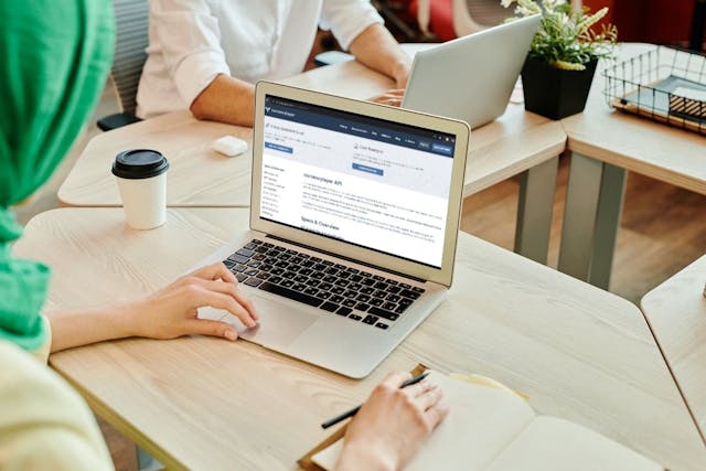 /top-reasons-people-succeed-in-the-exchange-rate-api-industry feature image