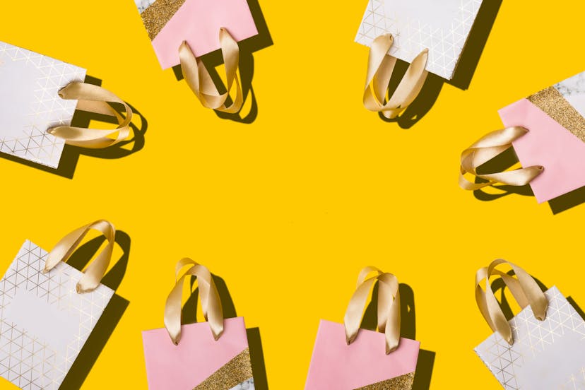 /holiday-shopping-trends-to-watch-in-2025-what-the-data-tells-us-about-consumer-expectations feature image