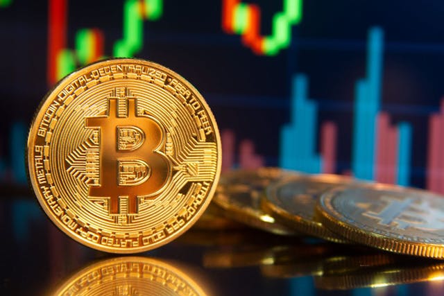 /what-to-watch-as-bitcoin-hits-its-lowest-point-since-july21 feature image