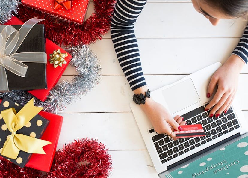/it-operations-holiday-season-is-not-the-right-time-to-implement-change-freezes feature image