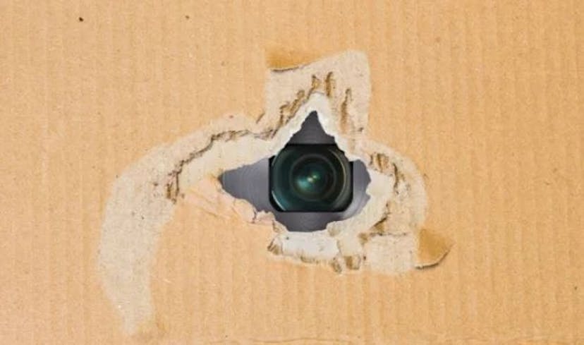 /hidden-cameras-in-hotels-and-rented-houses-how-to-find-out-if-someone-is-spying-on-you feature image