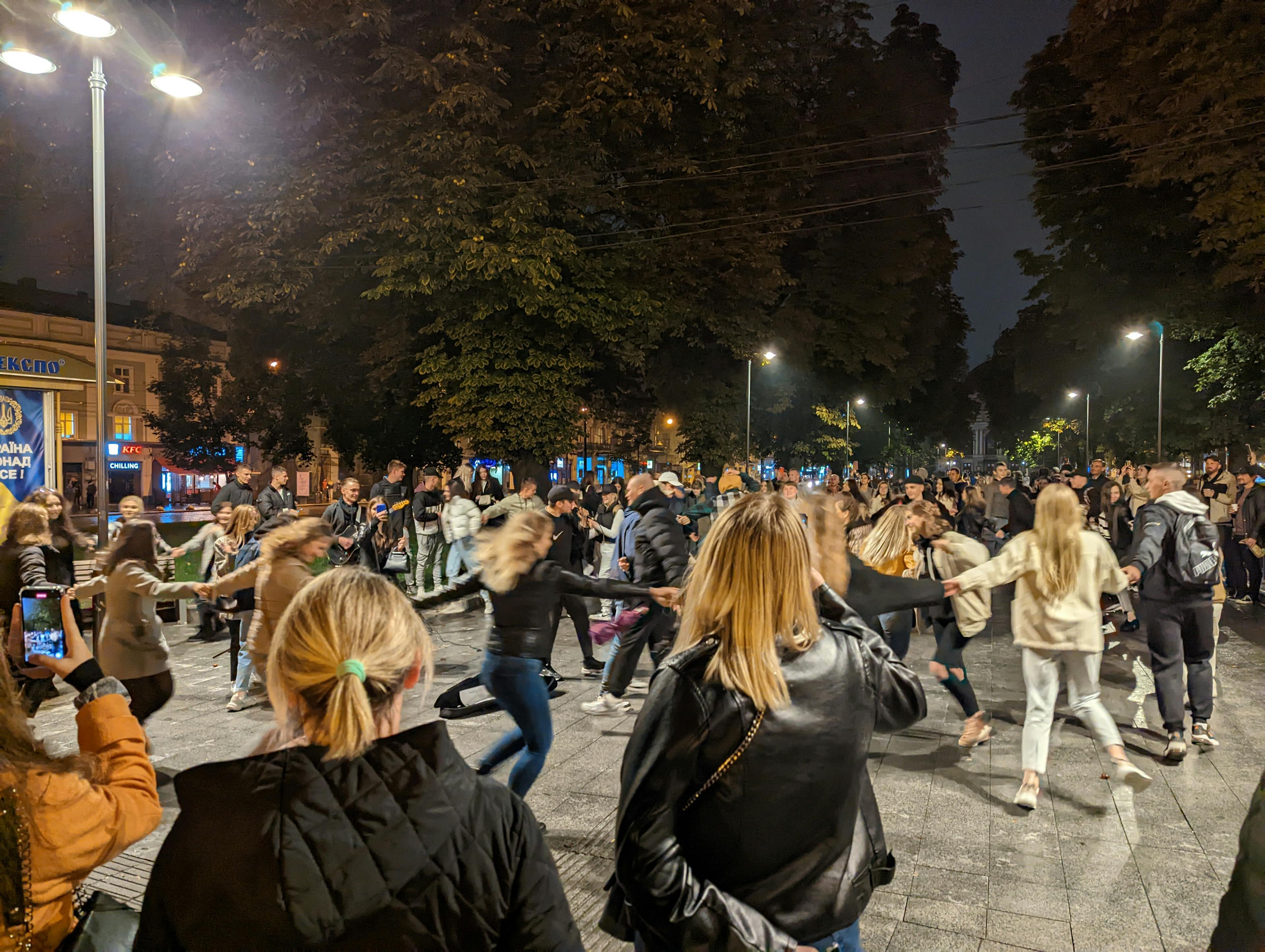 Dancing on Svobody avenue
