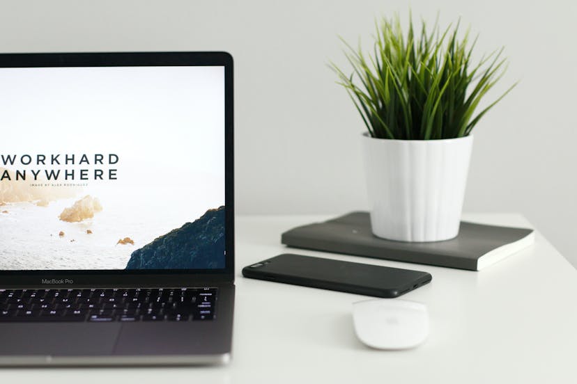 /5-ways-your-home-setup-could-be-hurting-your-wfh-productivity-lu3m375t feature image