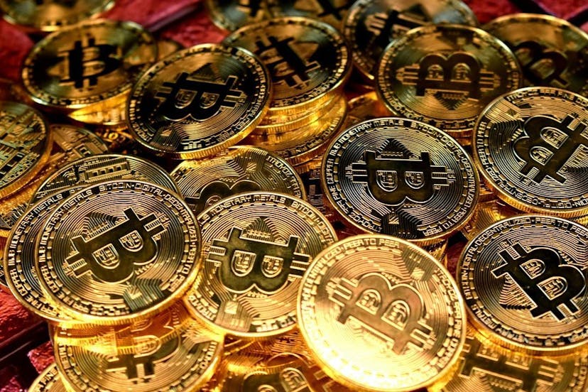 /is-crypto-lending-worth-it-tb4r3oxv feature image