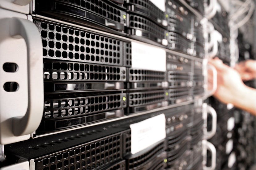 /6-key-things-to-look-for-in-a-managed-it-service-provider-221431xi feature image