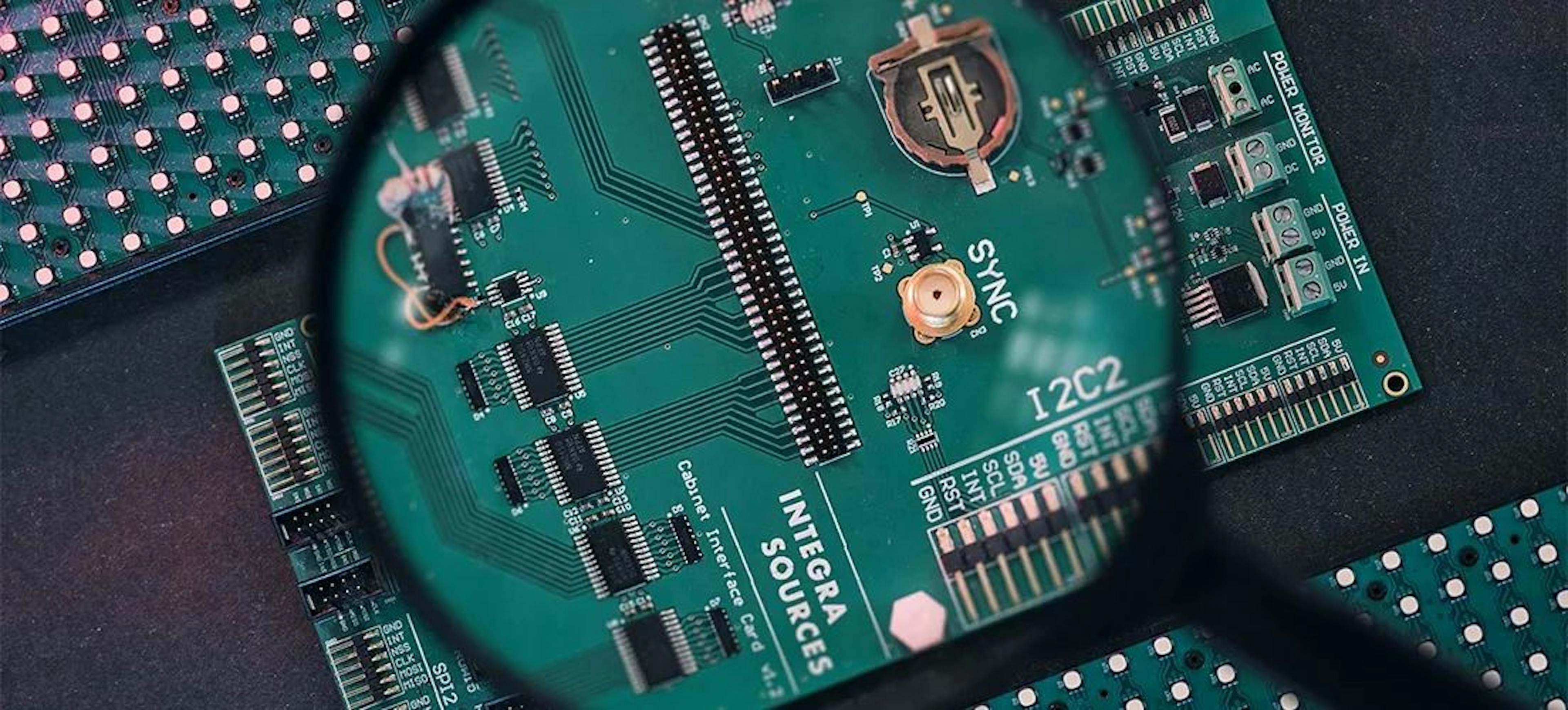 featured image - PCB Testing Methods Overview