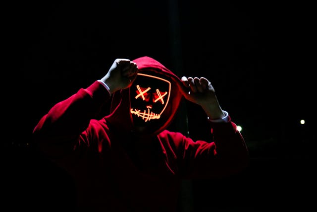 /avoid-stranger-danger-review-the-new-cisa-cybersecurity-guides feature image