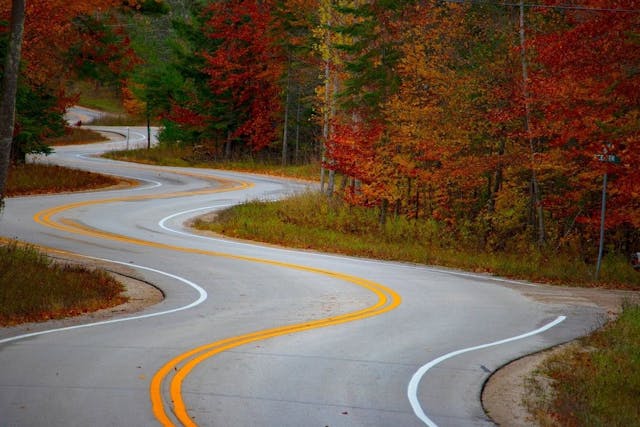 /how-to-transition-from-software-engineer-to-product-manager feature image