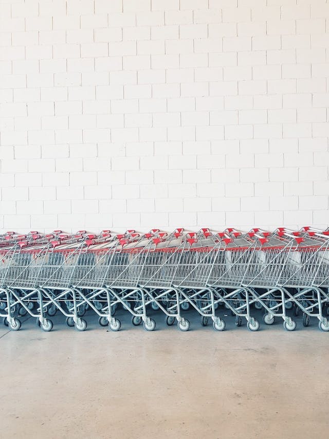 /discover-the-reason-why-instacart-workers-want-an-app-boycott feature image