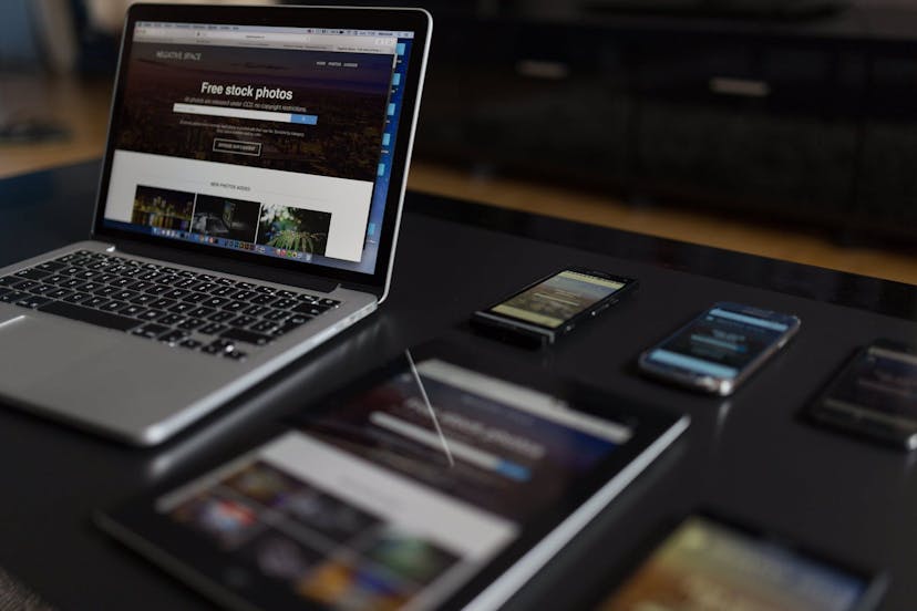 /laravel-8-features-that-you-should-know-c91d34le feature image