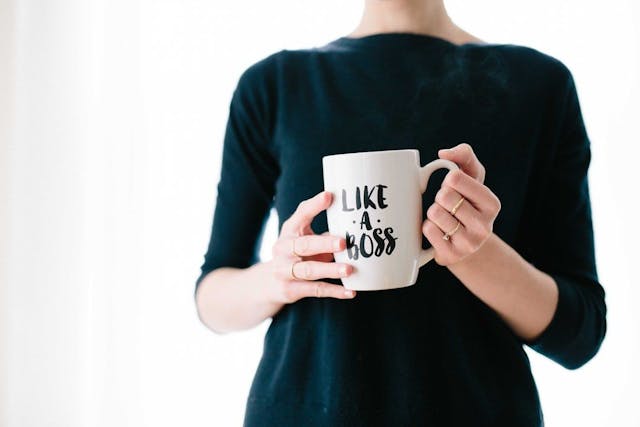 /6-pitfalls-to-avoid-when-transitioning-to-a-data-science-career-162z35br feature image