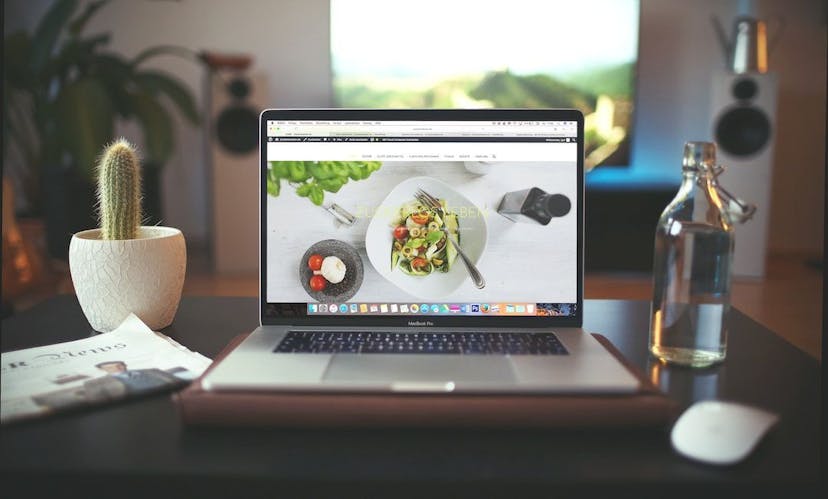 /how-to-implement-a-sticky-header-in-oxygen-builder feature image