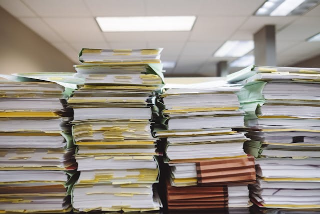 /5-reasons-to-ditch-the-paper-and-start-document-automation-vy2f37s6 feature image