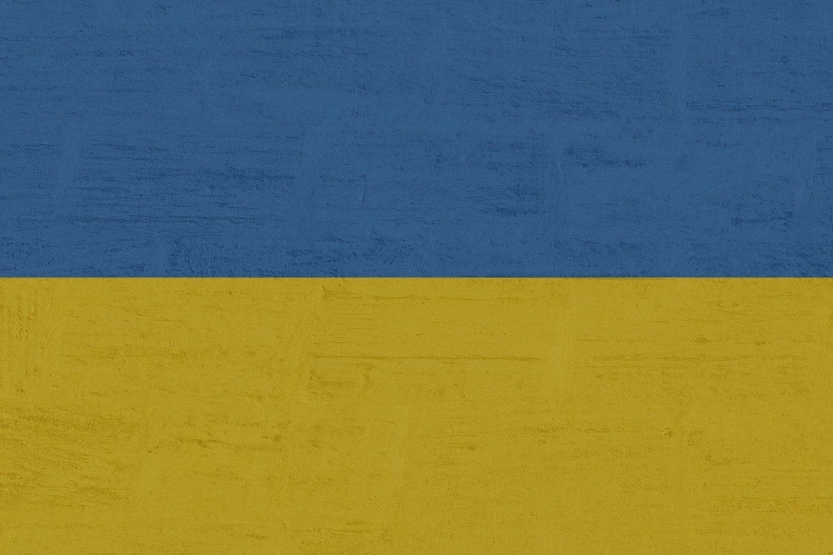 featured image - Following $100M+ in Crypto Donations, Ukraine President Zelenskyy Signs Virtual Assets Law