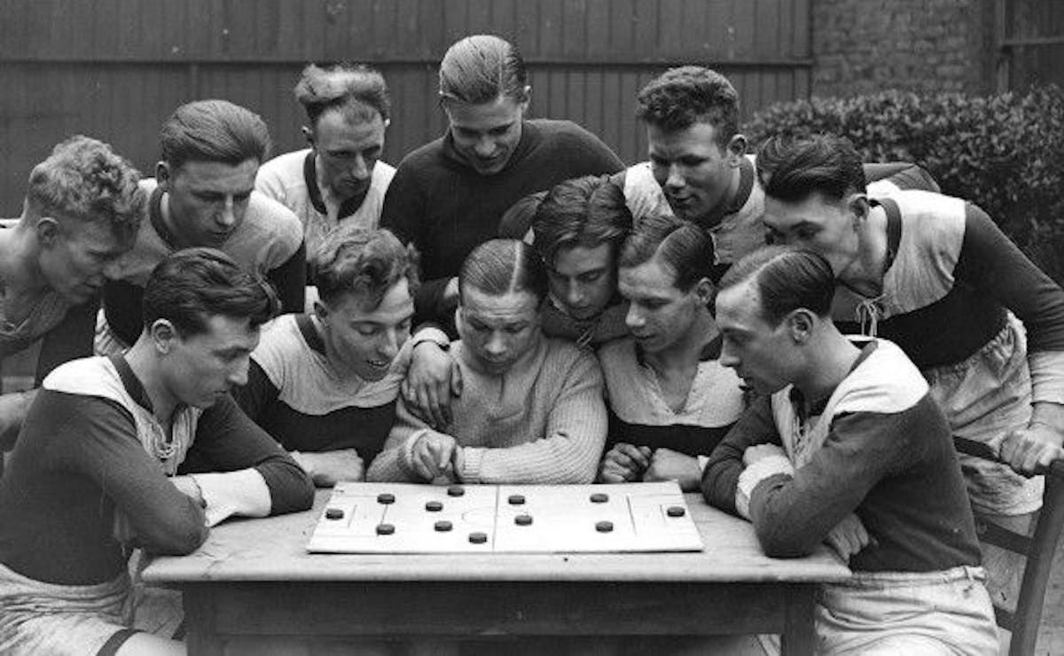 featured image - Build a ‘Content Factory’ With a Tight Budget With Three Steps