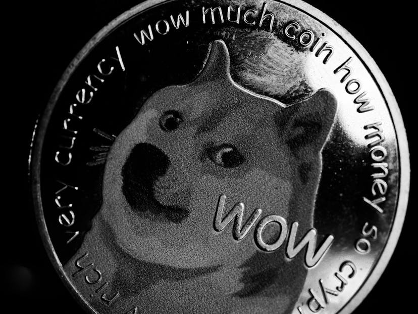 /time-to-buy-altcoins feature image