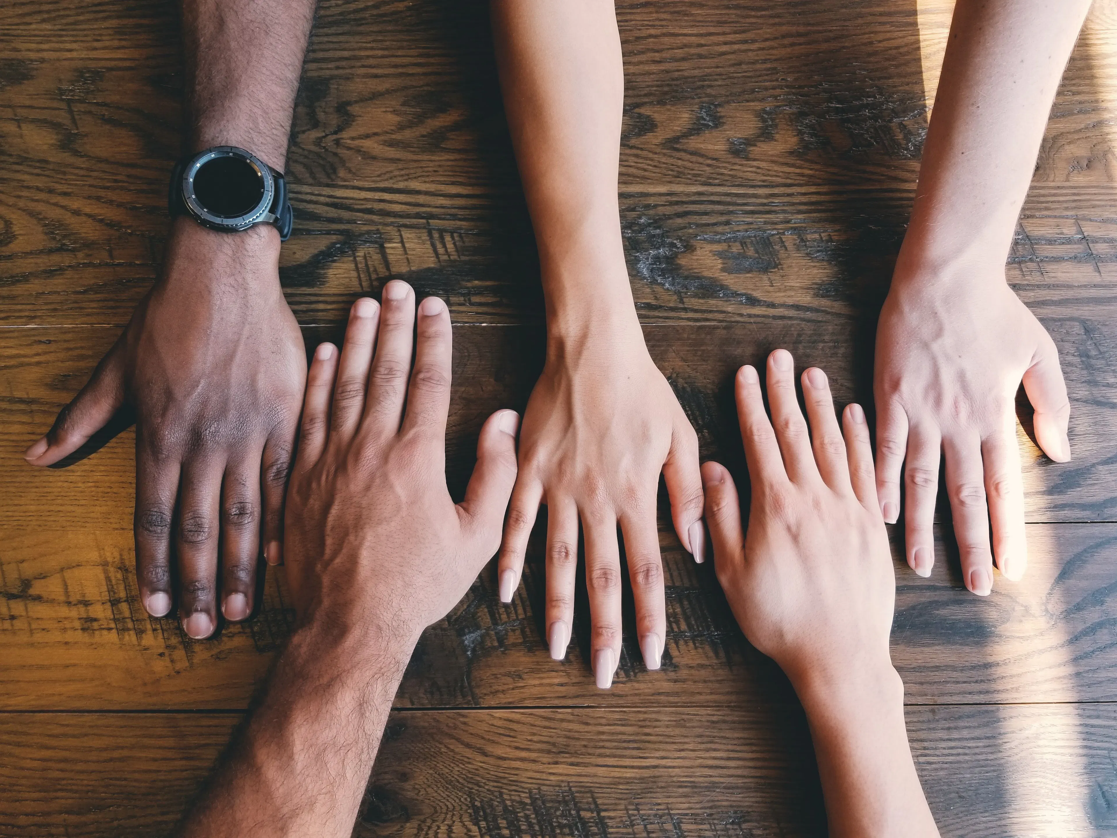 featured image - Hiring Tips: How to Pitch to a Potential Startup Founding Team Member