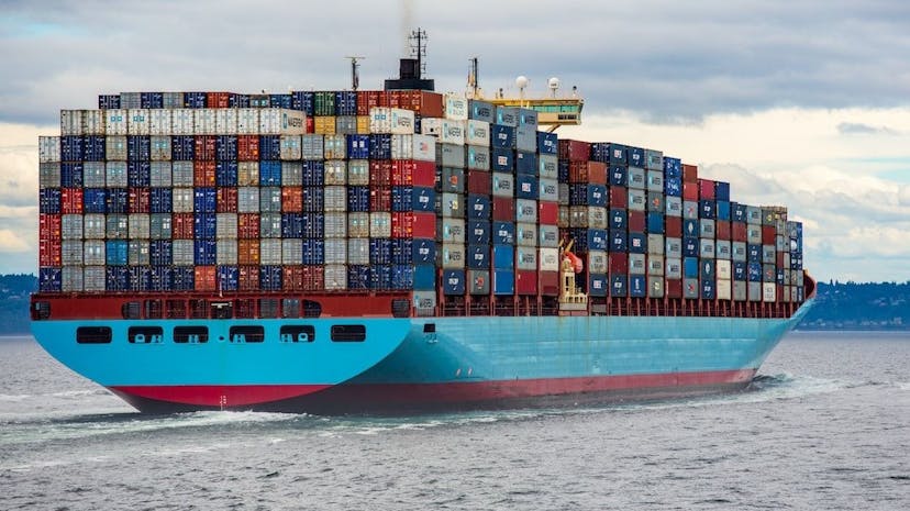 /mastering-multi-container-management-deploying-a-full-stack-flask-app-with-docker-compose feature image