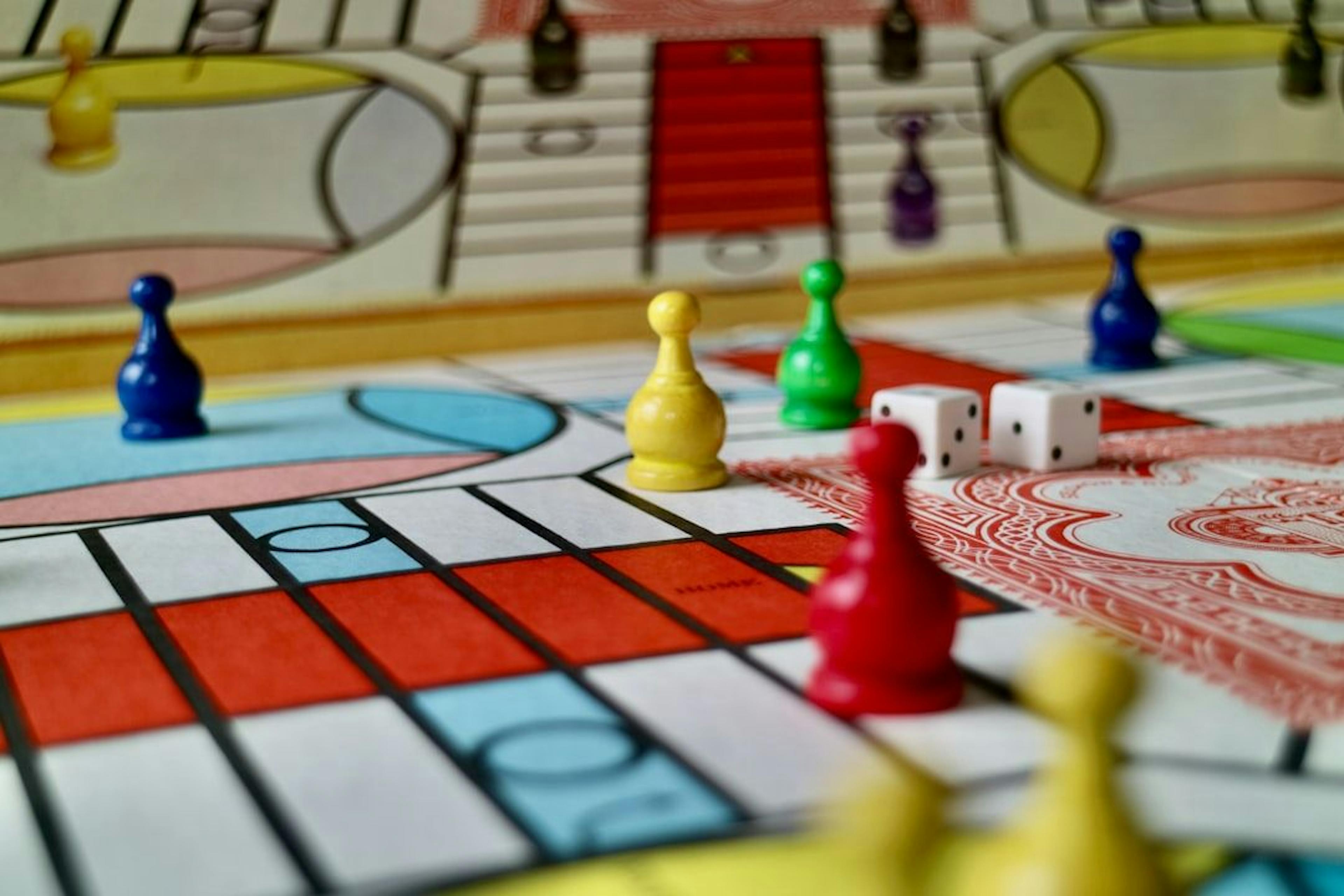 featured image - Gamified Learning With An AI Board Game Tournament: Course assessment 