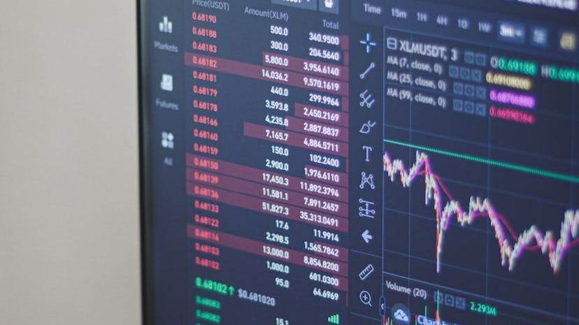 /using-python-to-download-historical-cryptocurrency-price-data-from-coingecko feature image