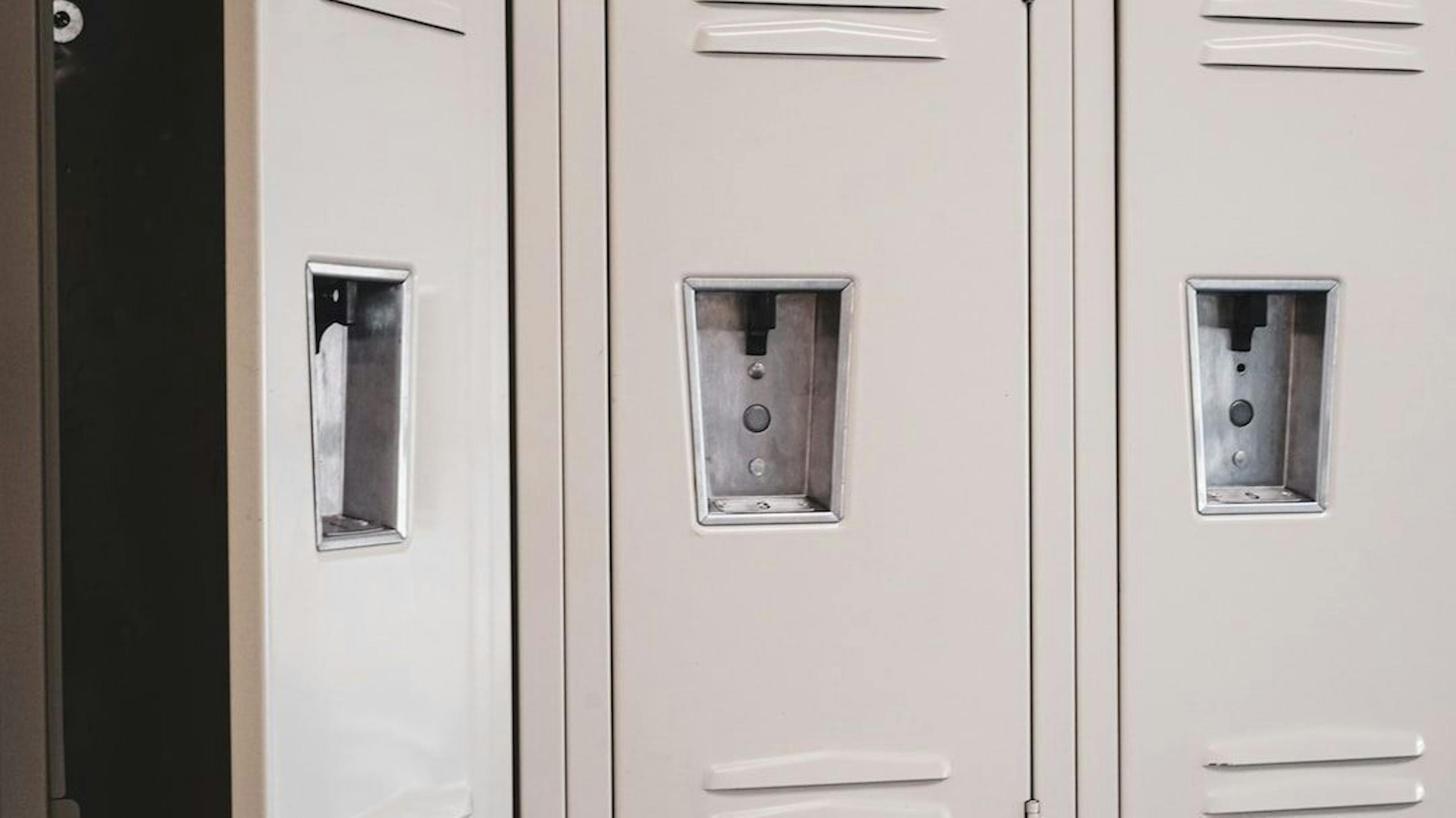 featured image - Leveraging Smart Lockers as Effective IT Asset Management Systems: A Brief Overview