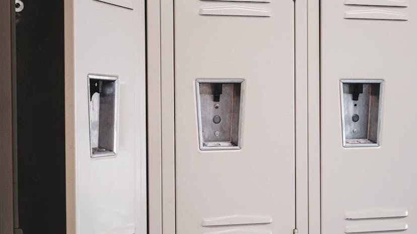 /leveraging-smart-lockers-as-effective-it-asset-management-systems-a-brief-overview feature image