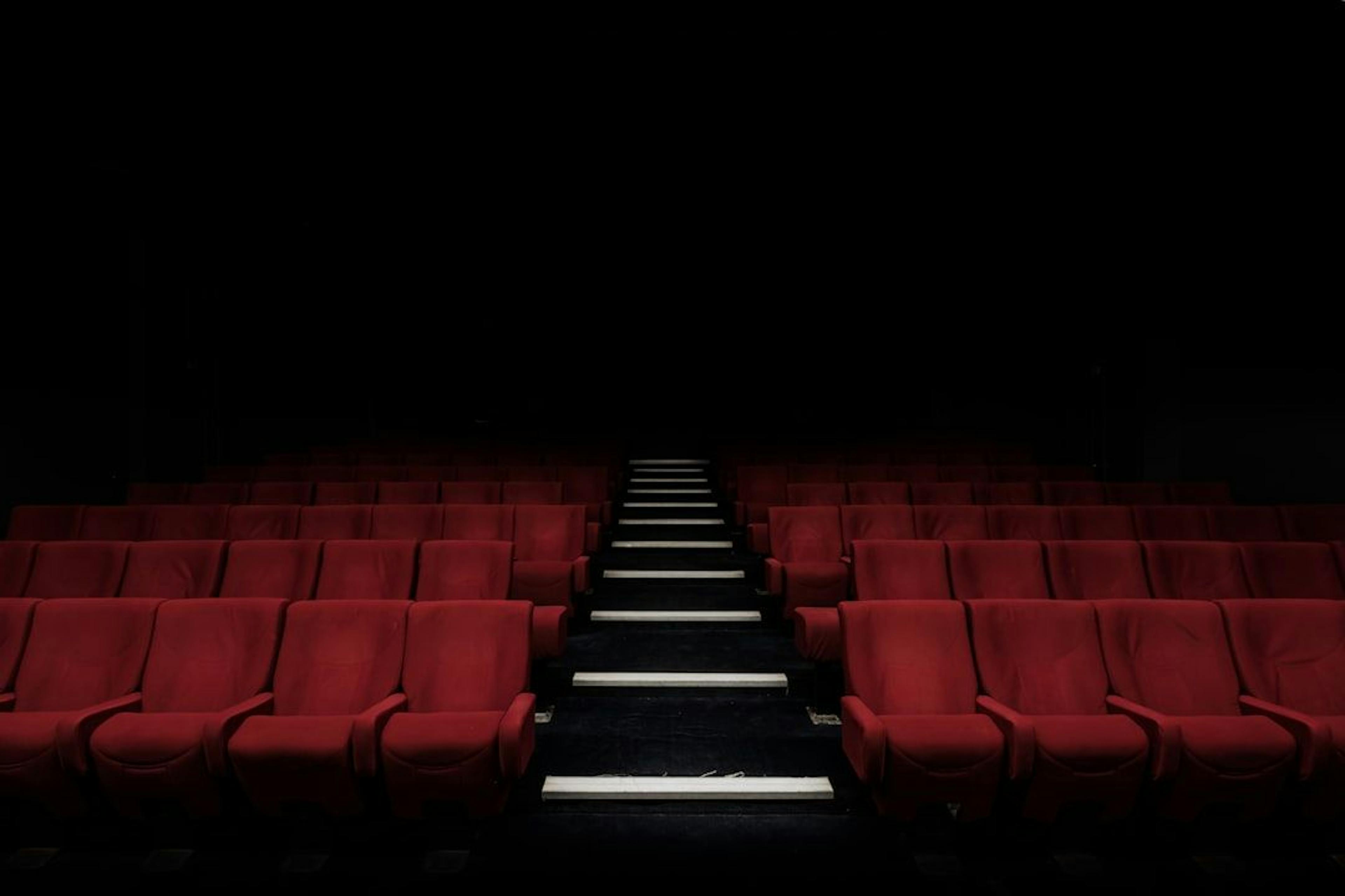featured image - How to Use Data Science to Find the Best Seat in the Cinema (Part I)