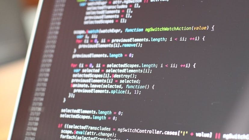 /asynchronous-initialization-in-c-overcoming-constructor-limitations feature image