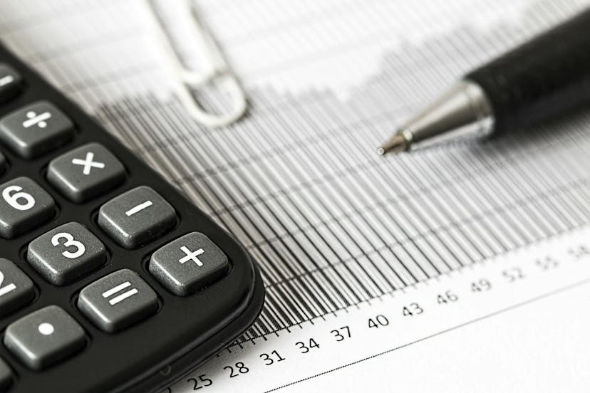 /5-ways-to-keep-track-of-your-cryptocurrency-taxes-b79651de2e83 feature image