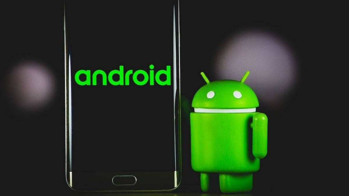 featured image - How to Became an Android Developer From Scratch in 2023: A Guide From A Pro