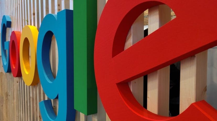 /unleashing-the-power-of-creativity-diving-into-the-new-google-search-generative-experience feature image