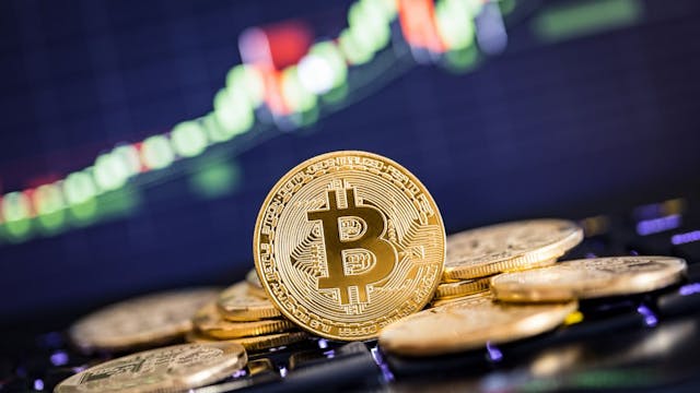 /5-platforms-to-buy-and-sell-bitcoin-for-us-residents feature image