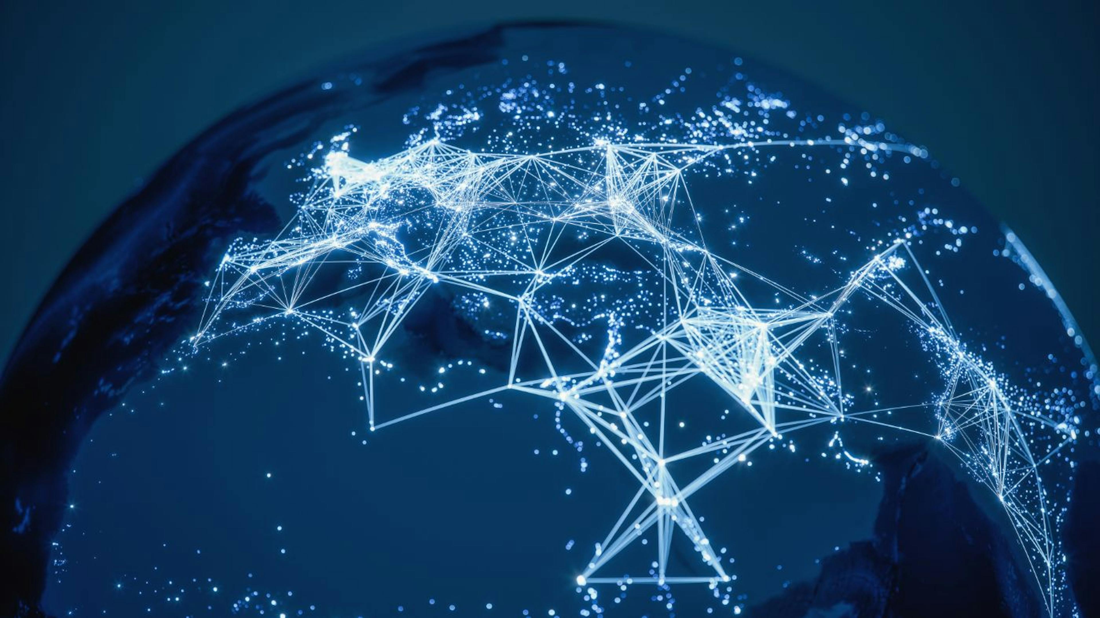 featured image - How DAOs Can Change the Investment Landscape for Crypto Users