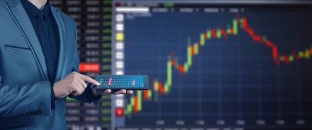 /follow-these-steps-to-become-a-trader-and-start-earning-money-e5v35mc feature image