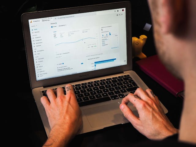 /google-analytics-4-how-to-use-it-to-track-your-seo-efforts feature image
