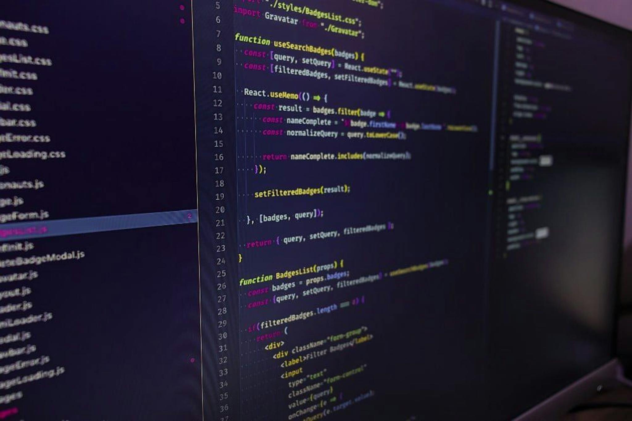 featured image - Exploring Node.js Event Loop