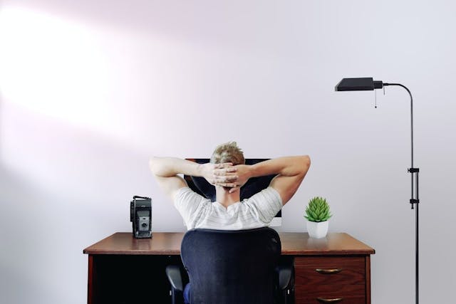 /5-tested-techniques-to-grow-a-7-figure-online-business-from-home-uw1a35w5 feature image