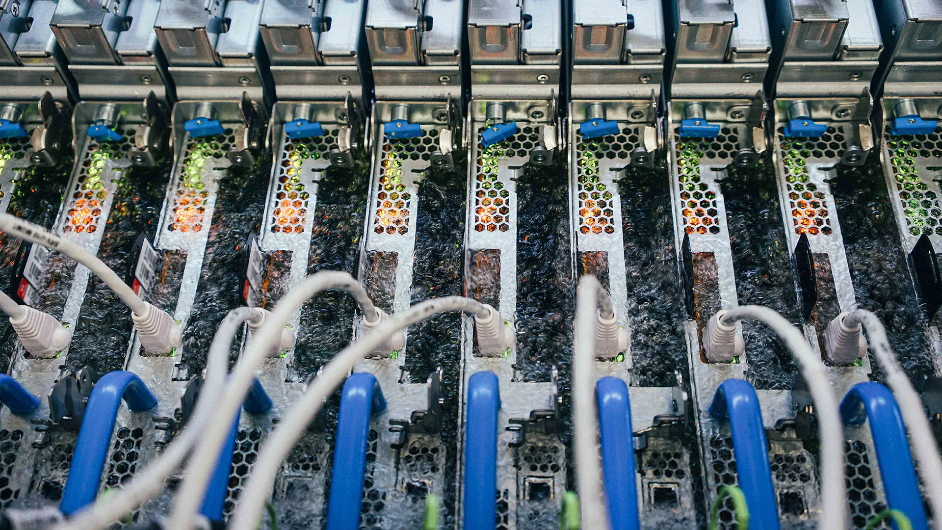 Liquid Dreams: The Rise of Immersion Cooling and Underwater Data ...