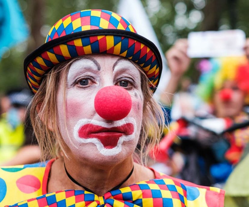 /a-decentralized-internet-is-unviable-web-3-developers-are-clowns-do-these-opinions-hold-any-salt feature image