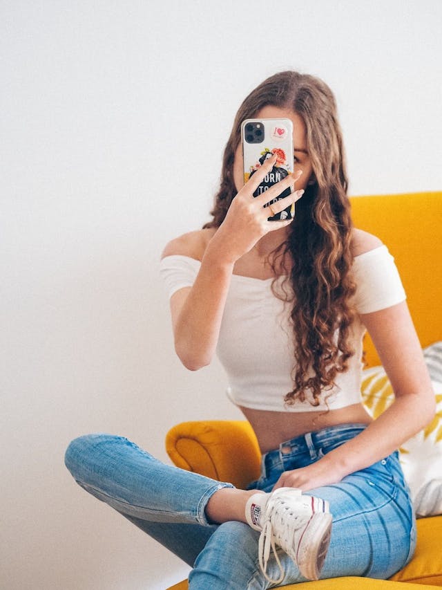 /how-to-build-your-personal-brand-as-an-influencer-and-creator feature image