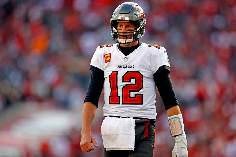 /how-to-become-the-greatest-leader-of-all-time-tom-brady-style feature image