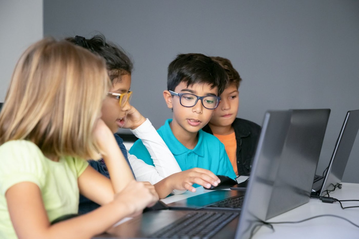 featured image - Why Coding for Kids is Key to American Business Success