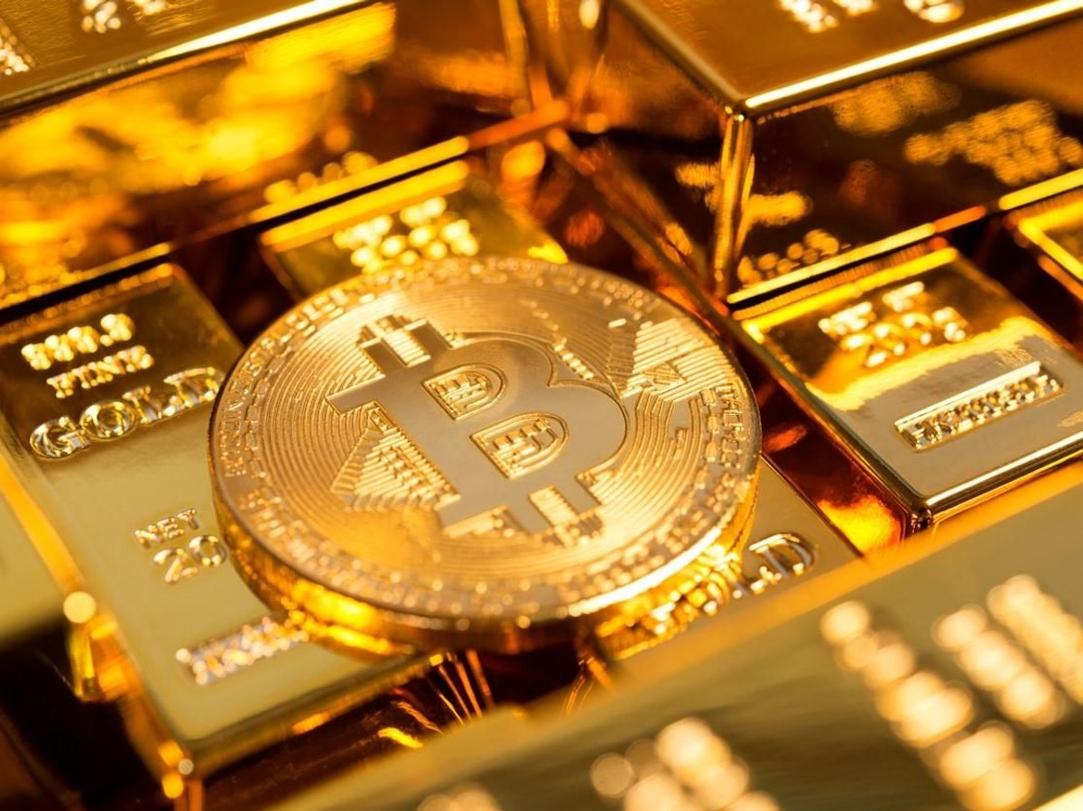 featured image - 2021 Is Bitcoin’s Year: How to Get in on the Digital Gold Rush
