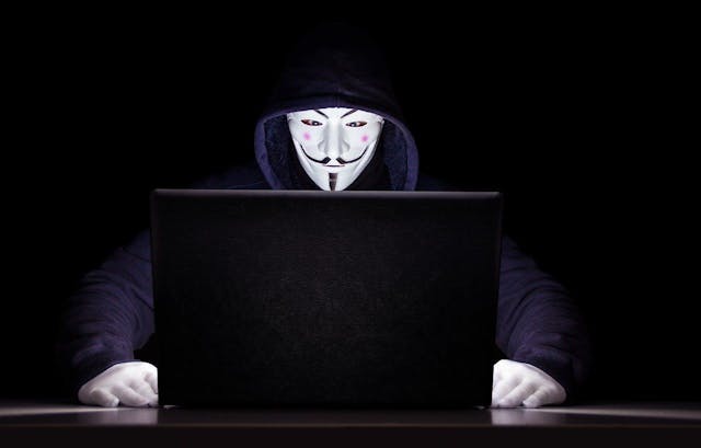 /inside-cryptos-most-elaborate-scams-fake-frontrunning-bots feature image