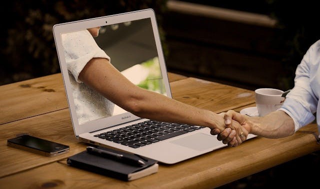 /dont-just-dabble-into-growth-hacks-build-your-online-audience-with-emotional-connection feature image
